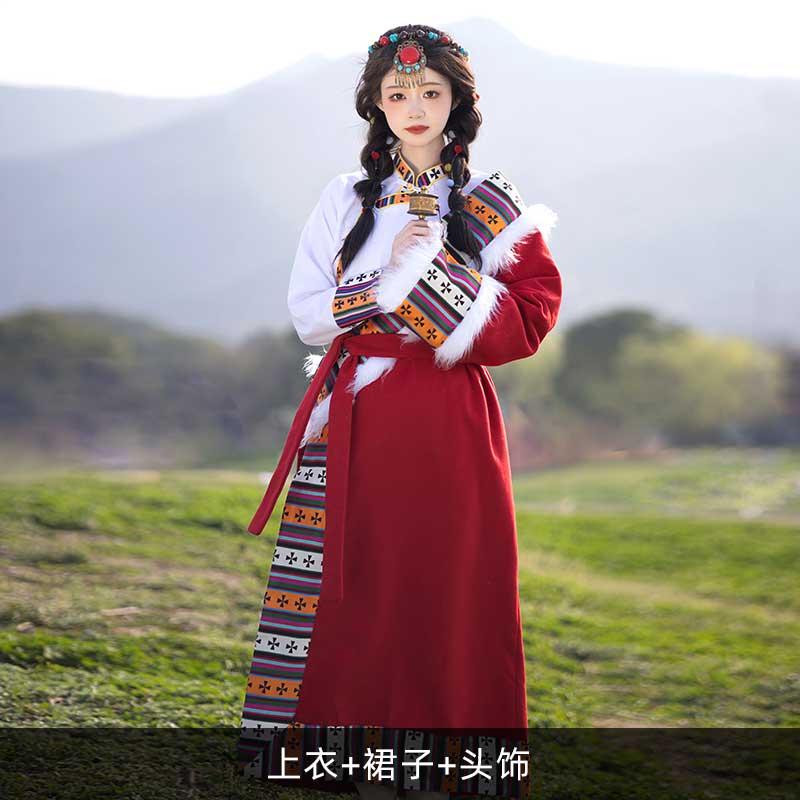 藏服最新时尚，传承与创新的完美融合