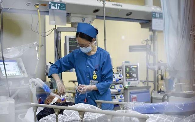 杀医生最新背后的温馨日常故事